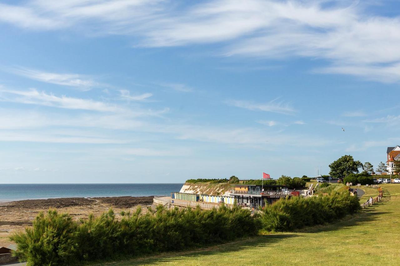 דירות Westgate-on-Sea A View Of The Bay- Panoramic Sea Views- Sleeps 4 מראה חיצוני תמונה