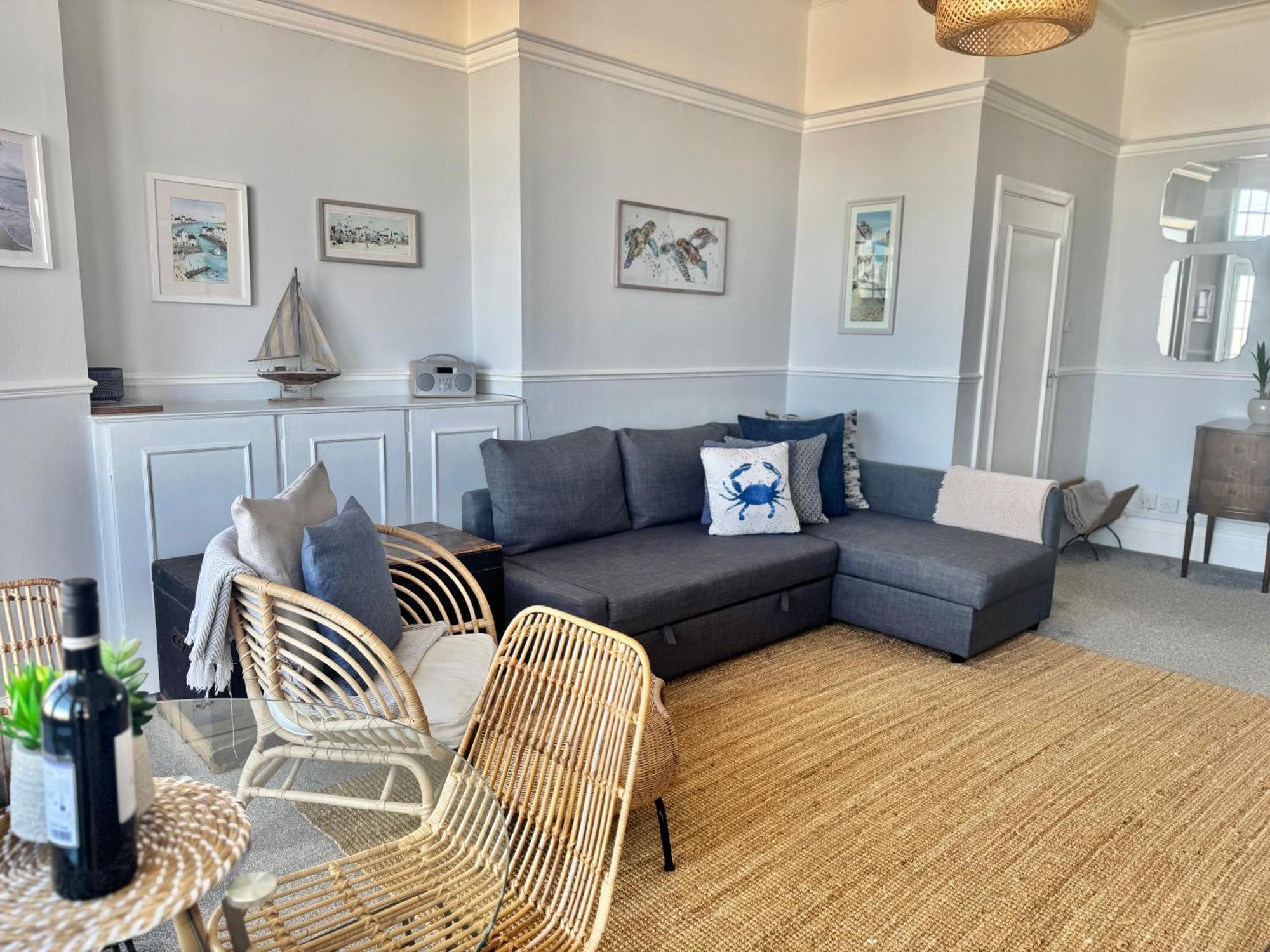 דירות Westgate-on-Sea A View Of The Bay- Panoramic Sea Views- Sleeps 4 מראה חיצוני תמונה